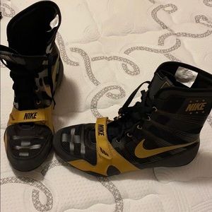 Nike size 11 boxing shoes